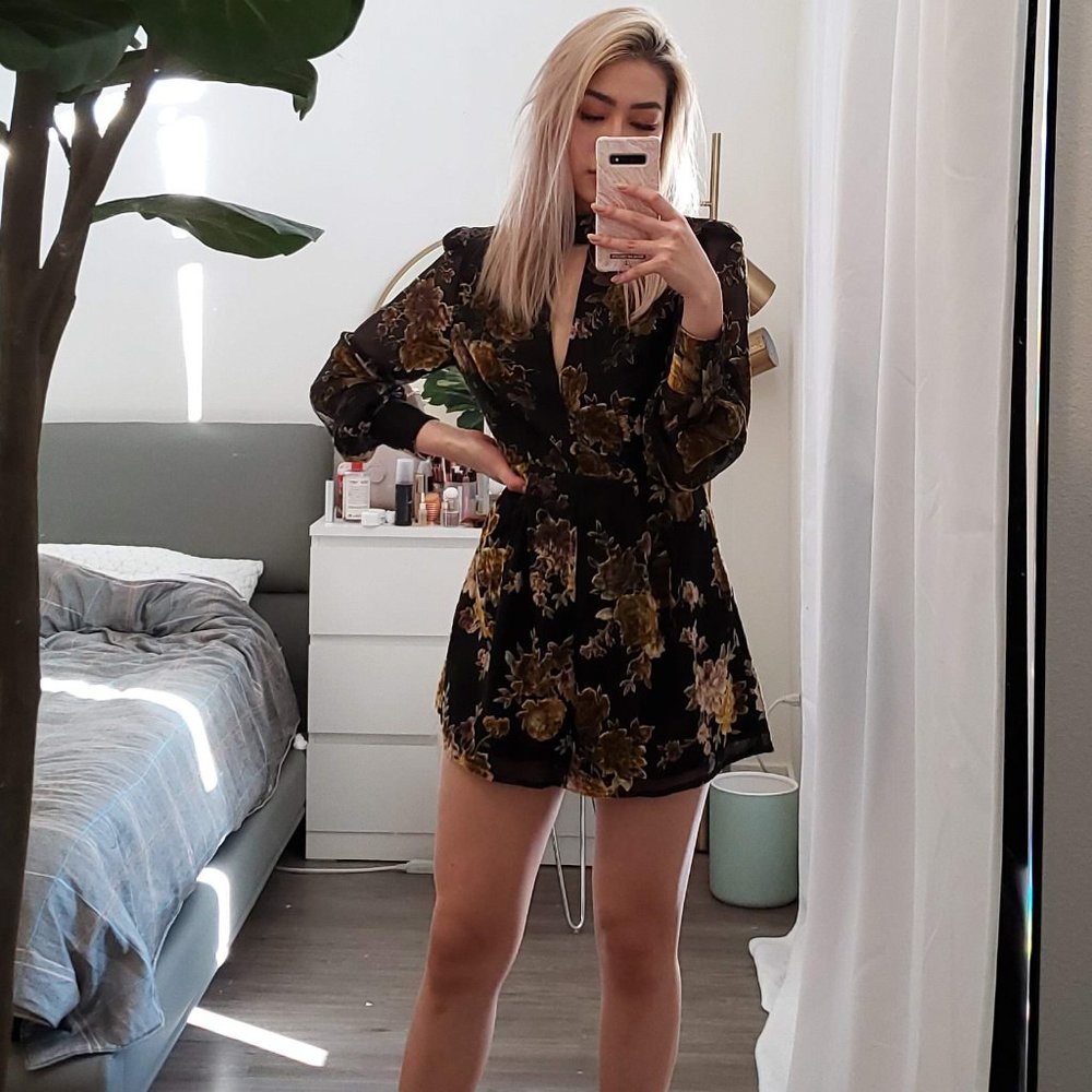 ASTR the Label RACHEL ROMPER (SIZE SMALL) - Picture 4 of 5